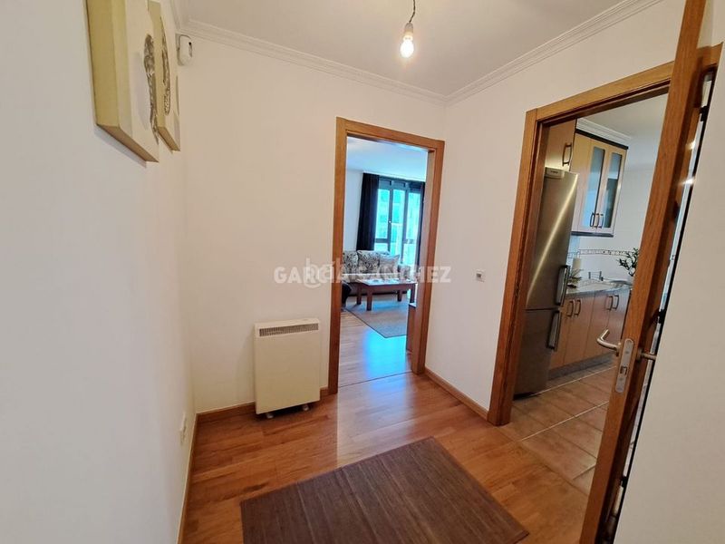 Foto cb086b05-b9de-44b8-abe0-0e385efa6ec9. Apartament a avenida da constitución 14 a Boiro