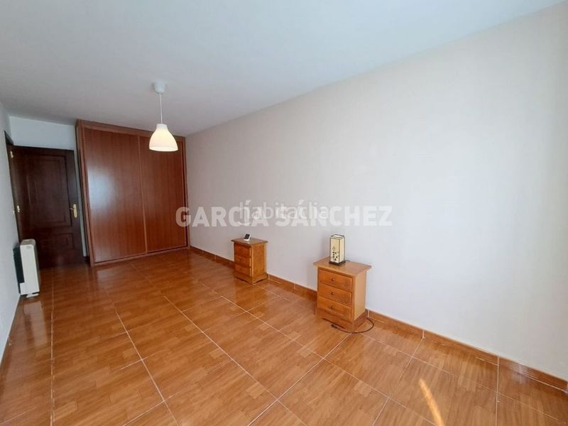 Foto 2e5ba43e-34f0-4095-b69d-53142e9dc930. Appartement avec parking dans Boiro