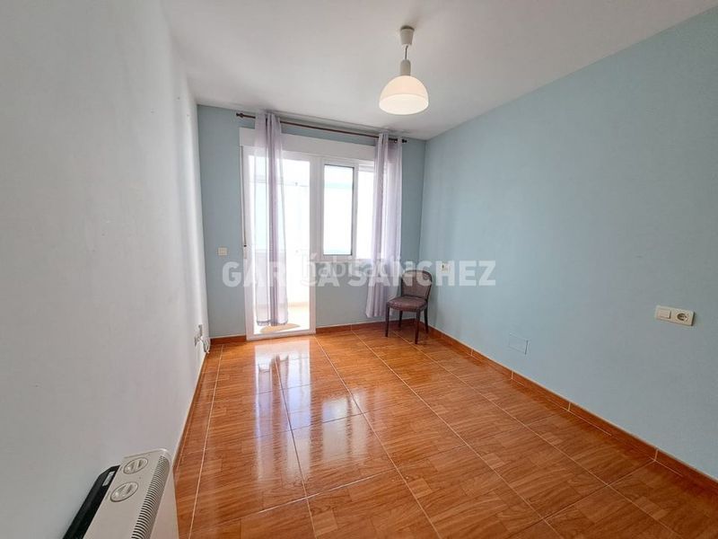 Foto ec2e7e35-7bd4-439c-9731-1c9cf6a6f71b. Appartement avec parking dans Boiro
