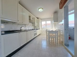 Appartement à Avenida da constitución 73