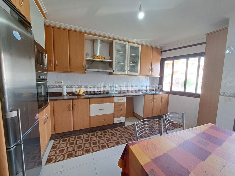 Foto 61ca8165-c108-4f64-b400-0f2f11956f56. Apartamento en Boiro