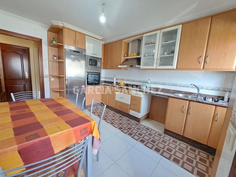 Foto 794957d6-491d-4427-87cb-69d151bcbc26. Apartamento en Boiro