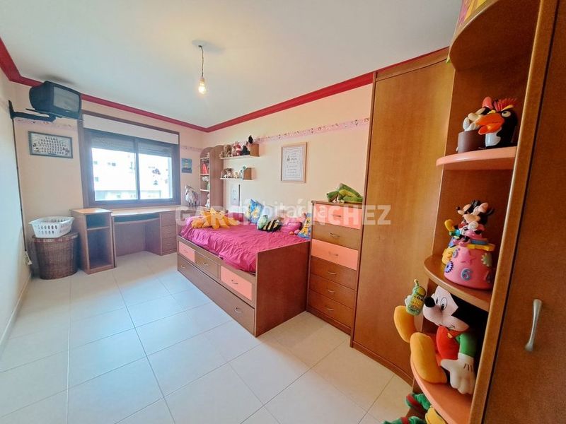 Foto a11cbe05-9a90-426c-b39a-866d4bf43997. Apartamento en Boiro