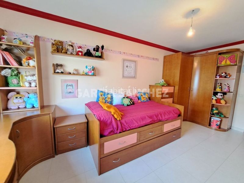 Foto aad8e316-34d2-4549-92f2-6bc7ab9d721f. Apartamento en Boiro