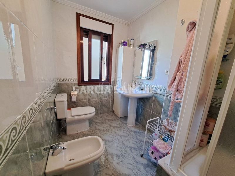 Foto c55756a4-be27-4245-8348-d327d1ba324e. Apartamento en Boiro
