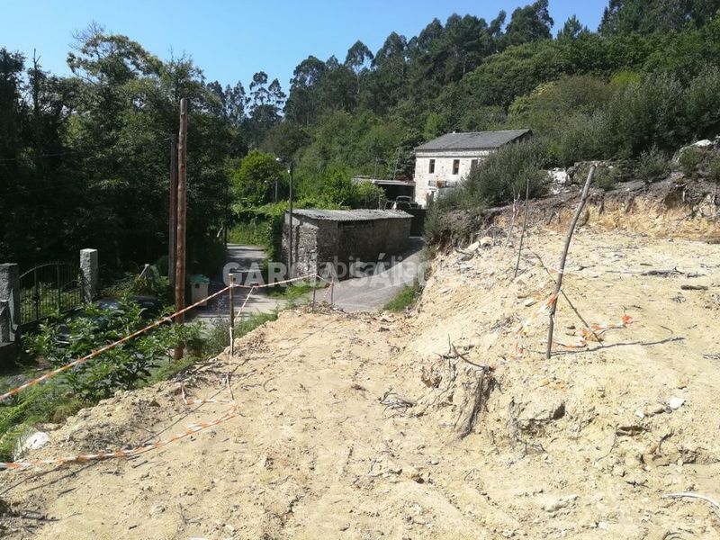 Foto c5c0840c-46a7-4de6-bc5f-811888d724dd. Terreny residencial a aldea valmaior 17 a Boiro