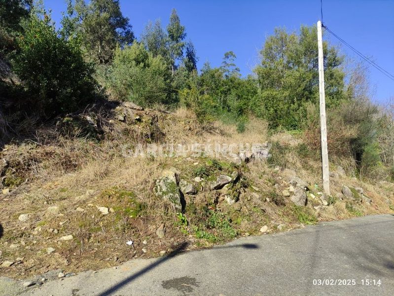 Foto f265039f-bac8-439a-8fdf-2e9409022df9. Terreny residencial a aldea valmaior 17 a Boiro