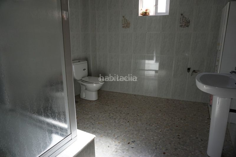 Foto e014fd4c-fb50-4975-a281-a0b4fa7a3735. Casa adossada a rúa da praciña 32 a Rianxo
