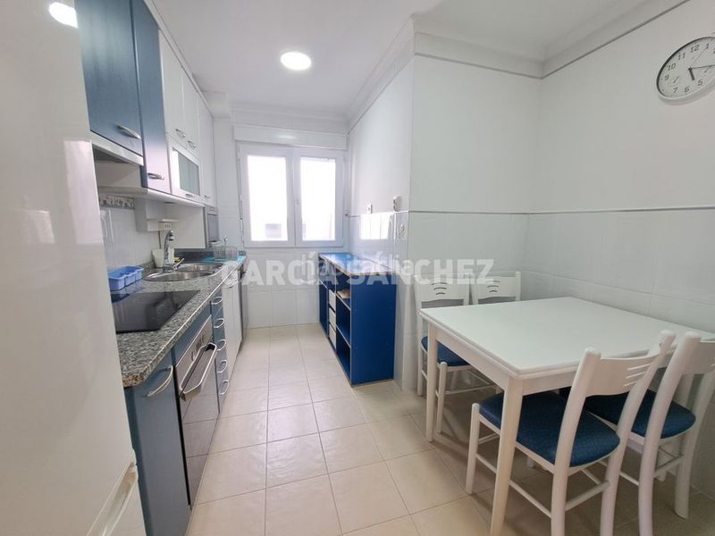 Foto 18a2601d-0bde-4407-8e59-6205fbffe91b. Pis amb aparcament a Boiro