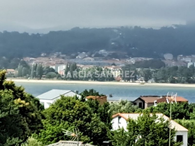 Foto 8fbd012f-8010-4447-955f-c0f70f92bd39. Pis amb aparcament a Boiro