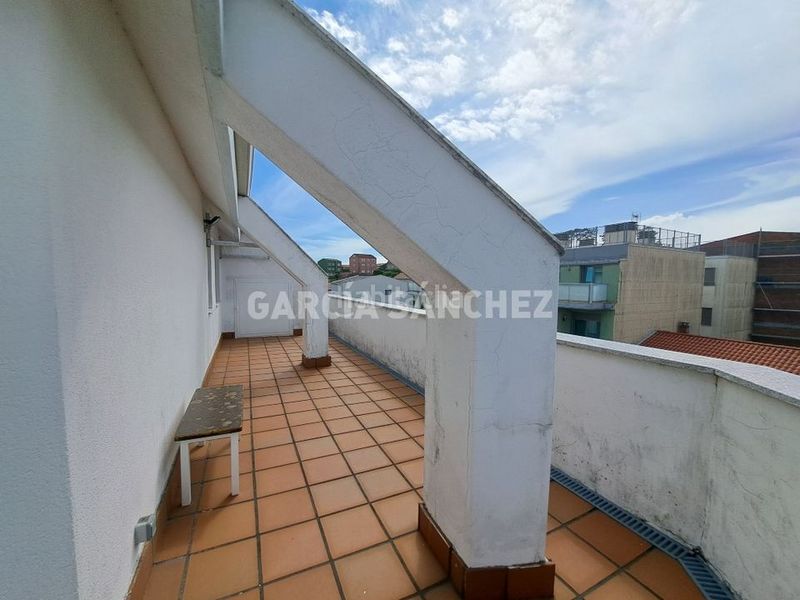Foto a2d5d157-c9dc-4730-b332-5f6ecaa62b30. Pis amb aparcament a Boiro