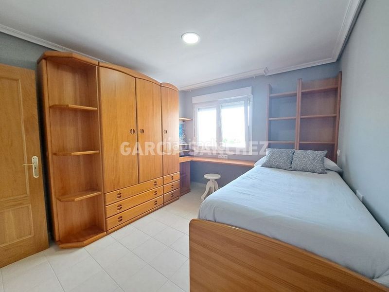 Foto a5f631f6-8d63-44af-93fe-ce999d06eaf6. Pis amb aparcament a Boiro