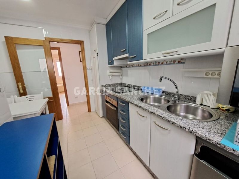 Foto ae7cab20-8d09-42be-8343-6a89acd39140. Pis amb aparcament a Boiro