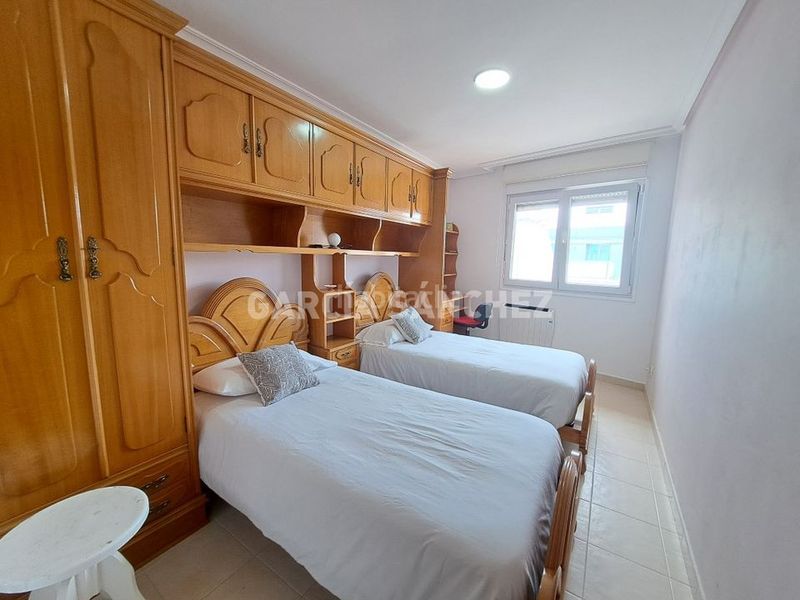 Foto f11da6ae-048e-4b9f-bbab-61241f3c864f. Pis amb aparcament a Boiro