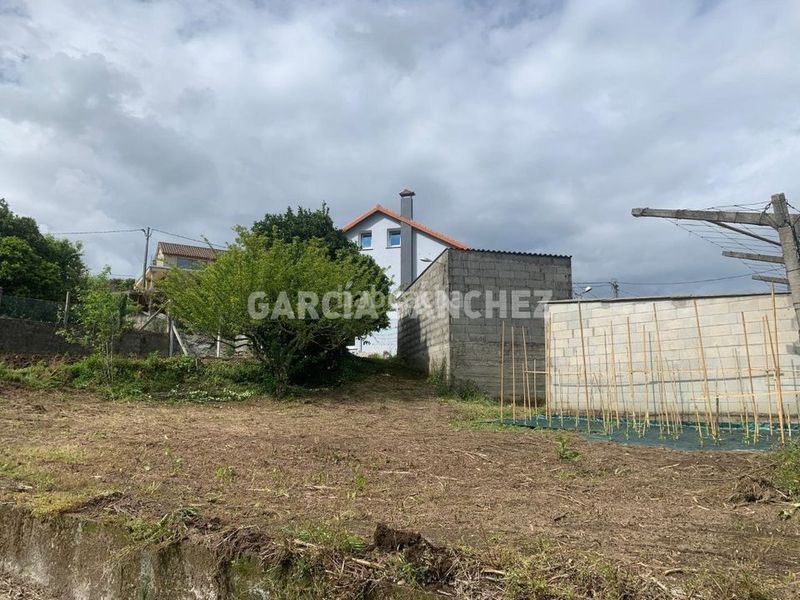 Foto 0be1db34-e6fb-49af-8efa-b2c9ba0473b8. Terreny residencial a trevonzos 26 a Boiro