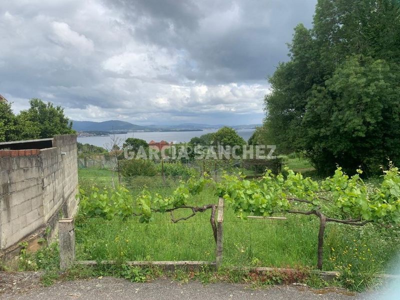 Foto ca0ac3e2-fcd7-4811-9dd3-430e1d5393fa. Terreny residencial a trevonzos 26 a Boiro