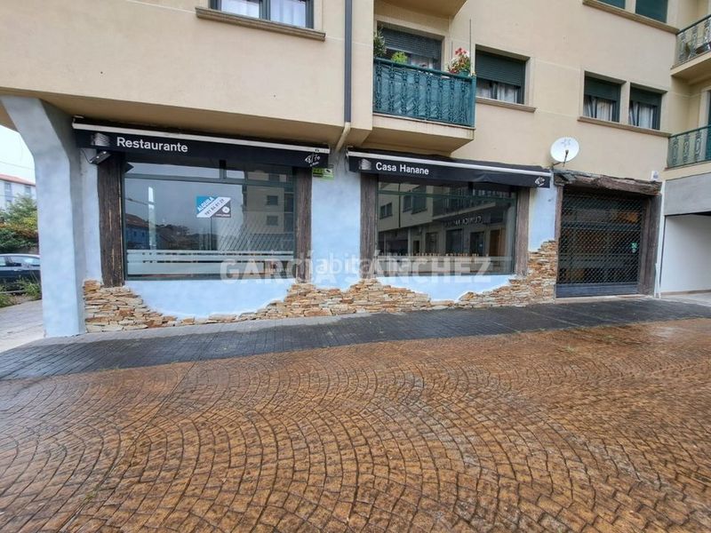 Foto 4f76e31a-5e19-4716-84fa-fb6ef05a6b87. Lloguer local comercial a Boiro