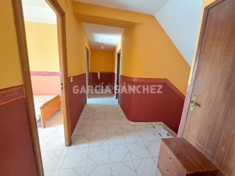 Foto 2d1bc2ba-8eb9-422e-9c5e-f29be83cbf5f. Casa a Boiro