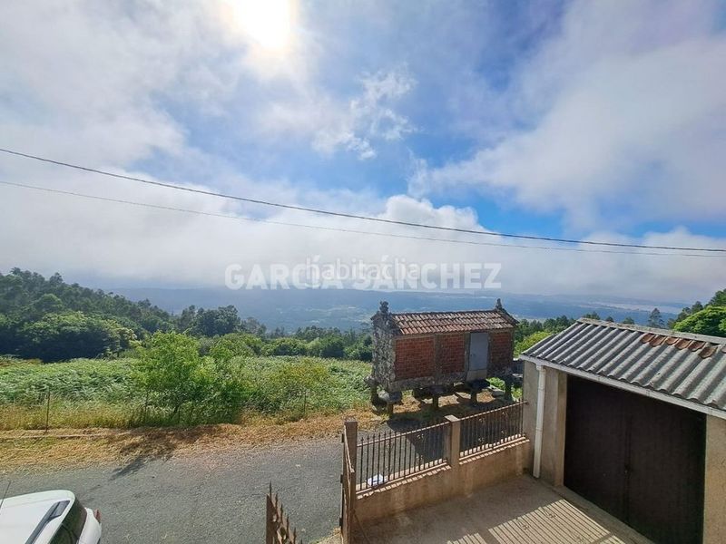 Foto b3304f92-fbdb-4cb3-8067-d8e638e6efb9. Casa a Boiro