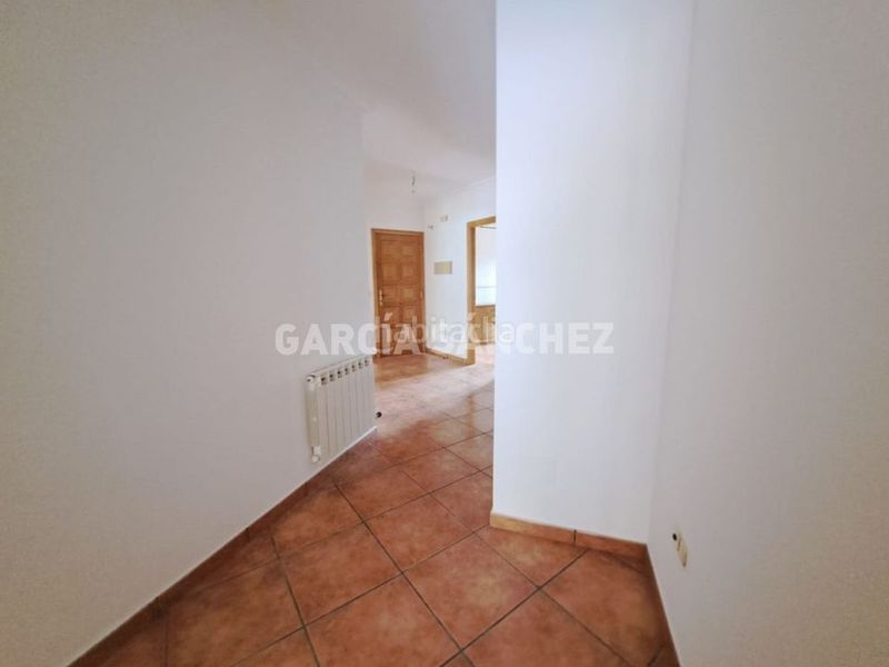 Foto a1b377ba-caeb-4e1c-9bb0-c8613c4e168e. Piso en Boiro