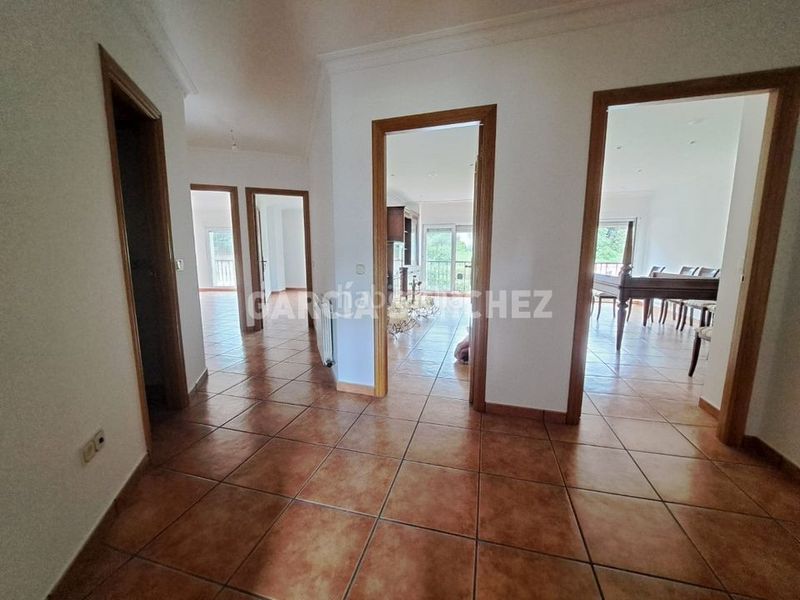 Foto c7373306-e387-4d68-b89b-609d1712543a. Piso en Boiro