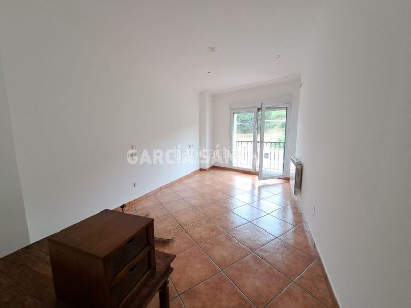 Foto cf4dc13b-fa07-4d1c-ab2d-2c94eb689ade. Piso en Boiro