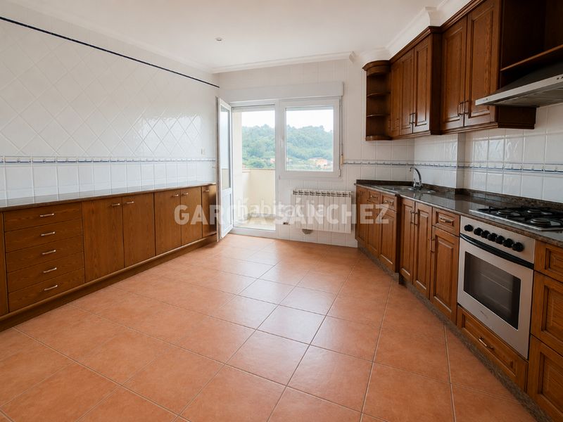 Foto e3413fb2-67cc-4b09-84e8-c960cc6c64f9. Piso en Boiro