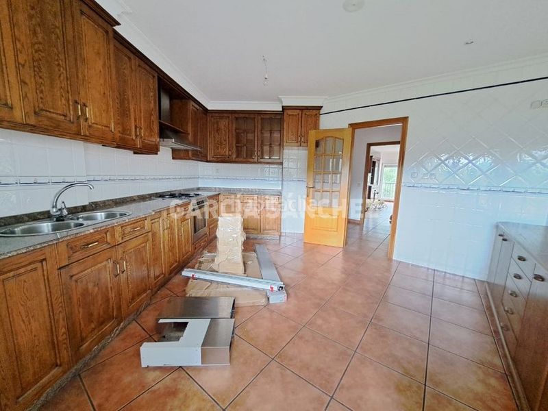 Foto ed9ec96d-d2ef-4fa4-a1fb-51d02fa8838b. Piso en Boiro