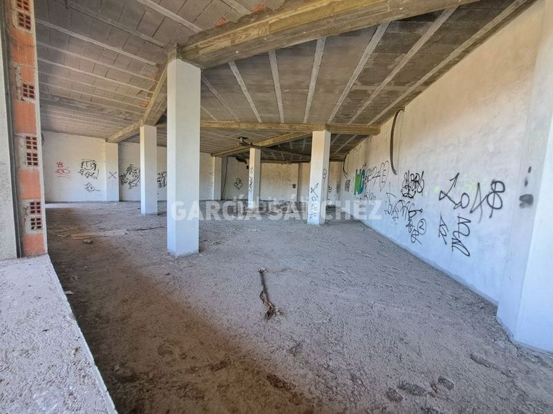 Foto 468081bc-58b4-446b-9b62-7a5be6f95543. Local comercial a Boiro