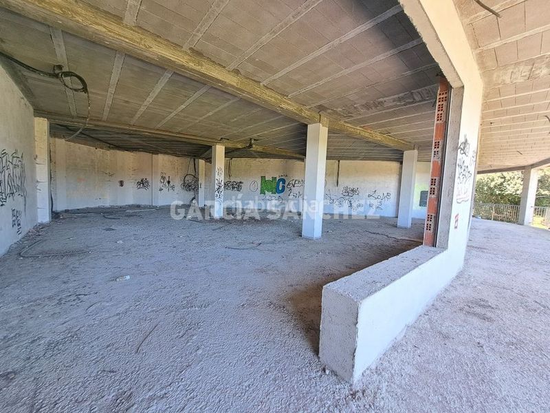 Foto bdfb71ae-a6f4-47ea-b683-e448be17657c. Local comercial a Boiro