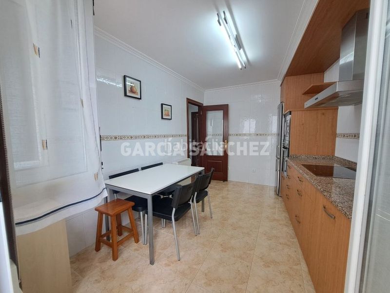 Foto a7189847-52ec-4639-89d1-3ebdddf91579. Apartamento en rúa as mangas 0 en Boiro