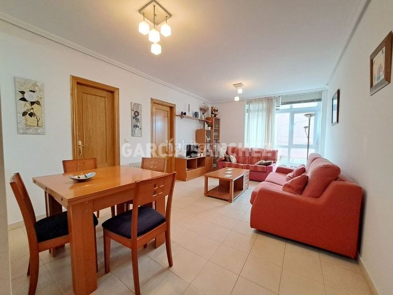 Foto 400670aa-27e2-4796-9d39-1444e8edb9cd. Apartamento en Boiro