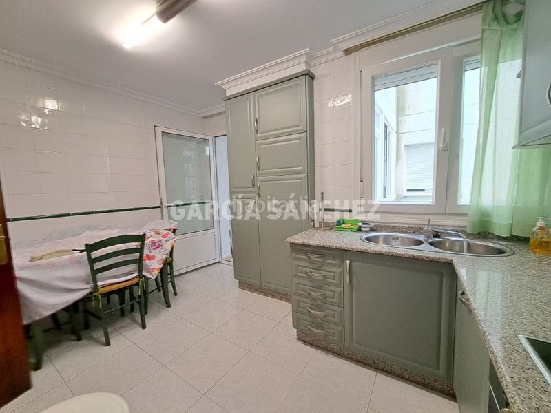 Foto 4d56643f-5502-4957-ab5c-e06c9ae2dede. Apartamento en Boiro