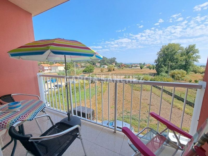 Foto 54302a59-f631-41d1-819f-60296f6ce5bb. Apartamento en Boiro