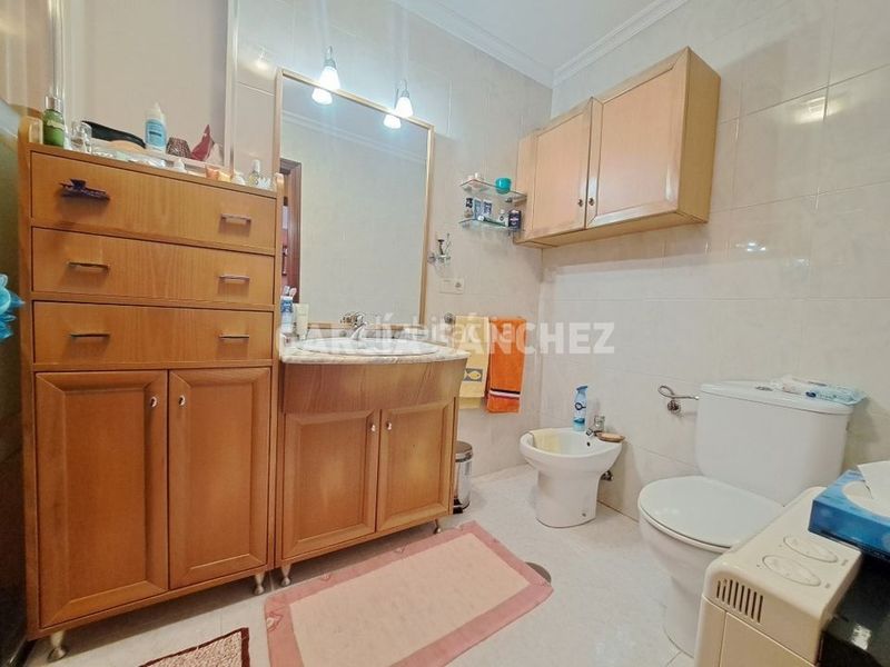 Foto 63bd8779-e984-47c3-8a43-8100edb2c6ad. Apartamento en Boiro