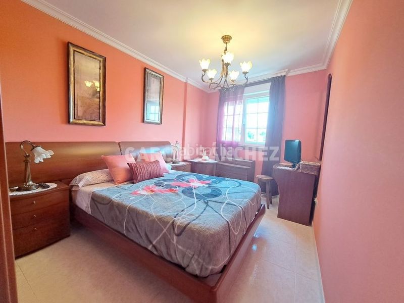 Foto 66cd91ef-18ad-4d1b-bdbc-0f9b19821c4f. Apartamento en Boiro