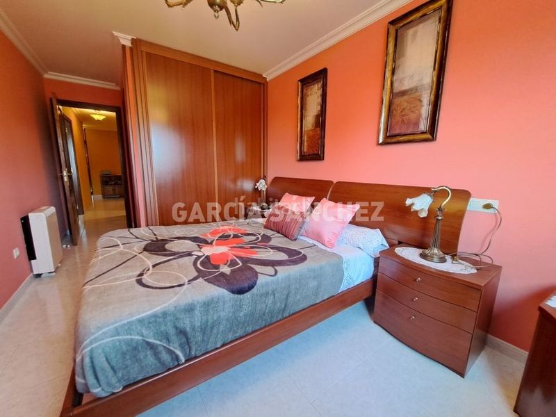 Foto abc4bd86-730d-40ae-b702-8a3fed39a05d. Apartamento en Boiro