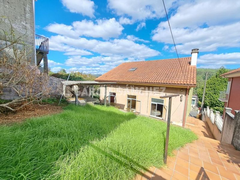 Foto 43d223b5-db38-456d-9549-e196d5f7bce0. Casa a Noia