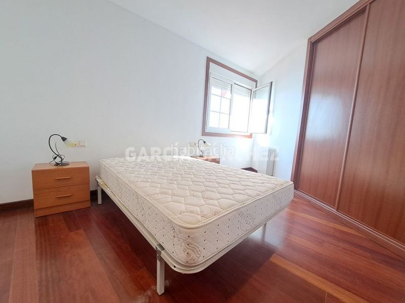 Foto 7bc165c2-eeae-4db7-a6cb-72a3145d45ba. Apartament a calle peralto 86 a Boiro