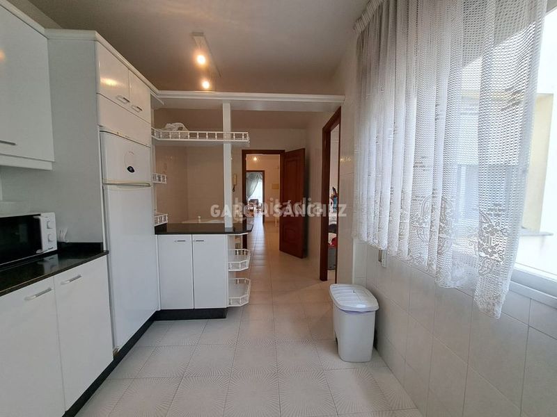Foto e3d93d2a-d04e-4076-9890-55e5ec7534ae. Pis a Boiro