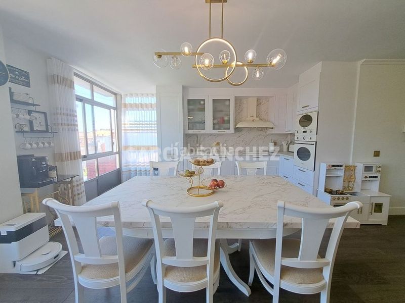 Foto 1e8c5663-3a58-4e11-b04d-d3e1cc05c419. Appartement dans rúa estatuto de galicia 8 dans Boiro