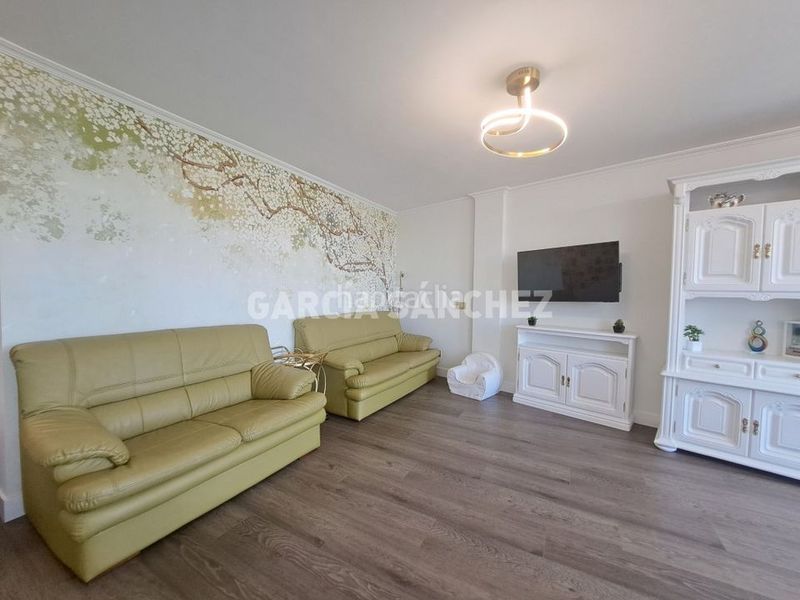 Foto c4508a1a-25a0-42a3-873f-cf021f0f4127. Appartement dans rúa estatuto de galicia 8 dans Boiro