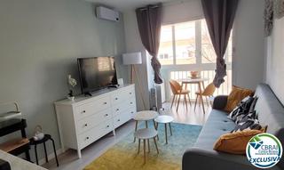 Apartament  Avinguda de la riera de la cuana. Roses - centro: estudio con cabina cerca del puerto y la playa e