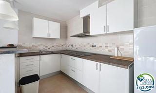 Appartement  Carrer puigmal-b'. Piso de 1 dormitorio en venta a empuriabrava