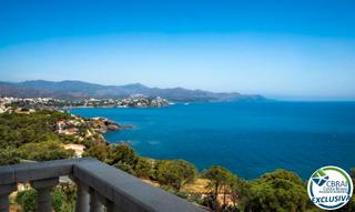 Chalet in Carrer de santa isabel 10. Villa con magníficas vistas panorámicas al mar