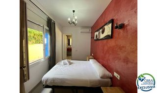 Casa  Carrer montseny. Villa ideal para alquiler con licencia turística, piscina, zona