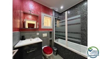 Casa  Carrer montseny. Villa ideal para alquiler con licencia turística, piscina, zona