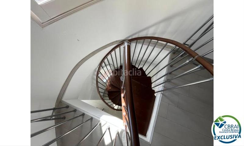 Foto 97470833-a3f5-4853-8ca9-88a69d917534. Casa villa ideal para alquiler con licencia turística, piscina, zona residencial, 4 dormitorios, 4 baños en Empuriabrava