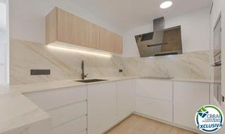 Maison  Carrer riera-la almadrava. Casa totalmente reformada en agradable urbanización de roses.