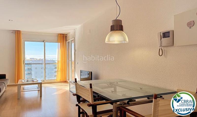 Foto 0ef947cc-cb99-4b0f-9585-85bd4e60c498. Apartamento en venta - , costa brava – magnífico apartamento de 1 dormitorio con vistas al mar y al canal en Roses